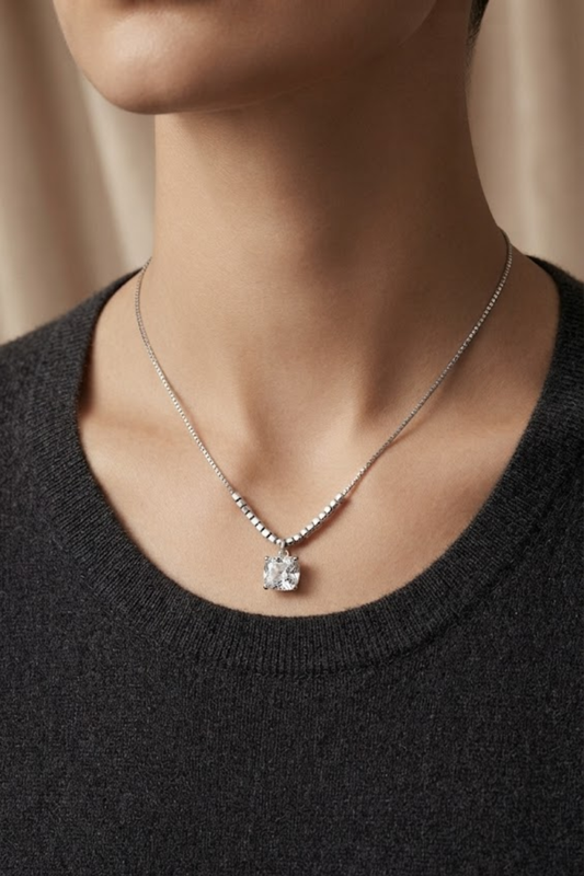 Lumière Classic Necklace