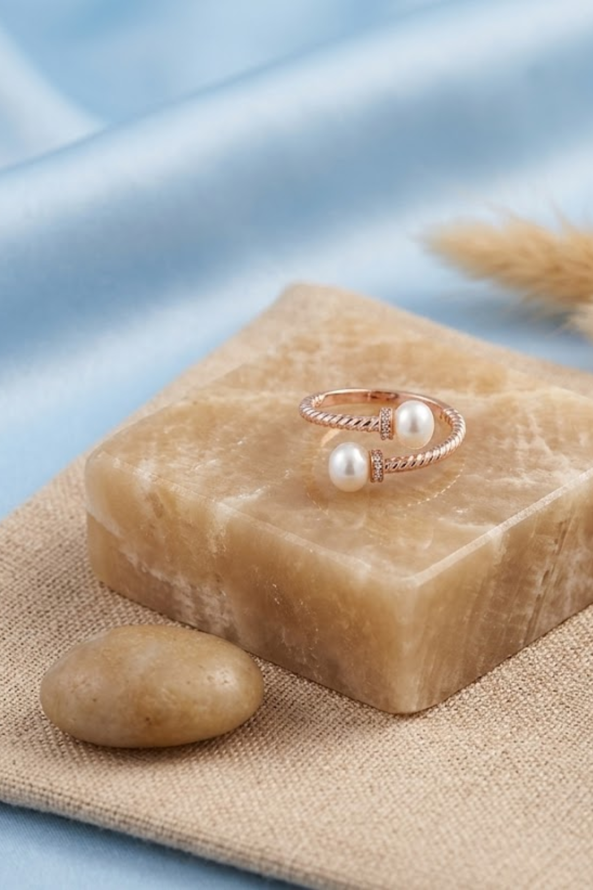 Luna Pearl Ring