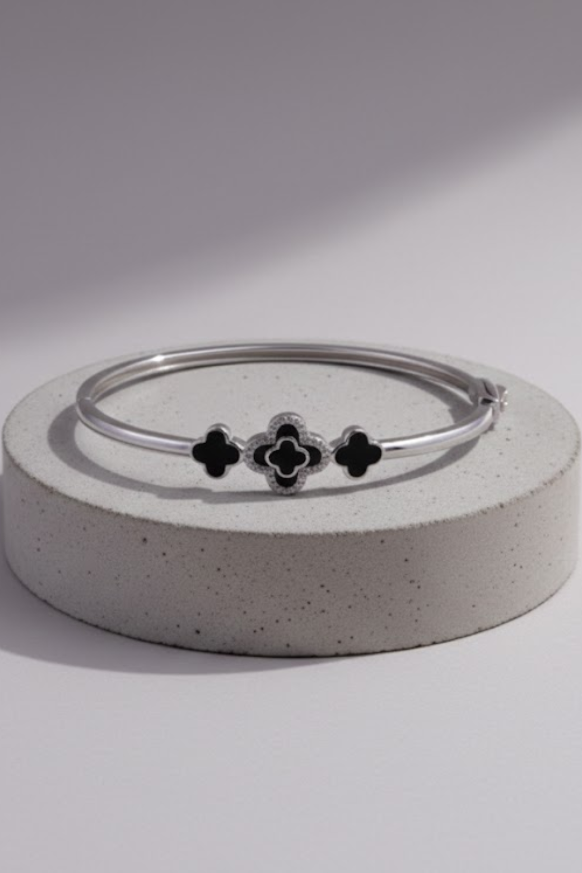 Silver Black Enamel & Crystal Clover Hinged Bangle | 925 Sterling Silver
