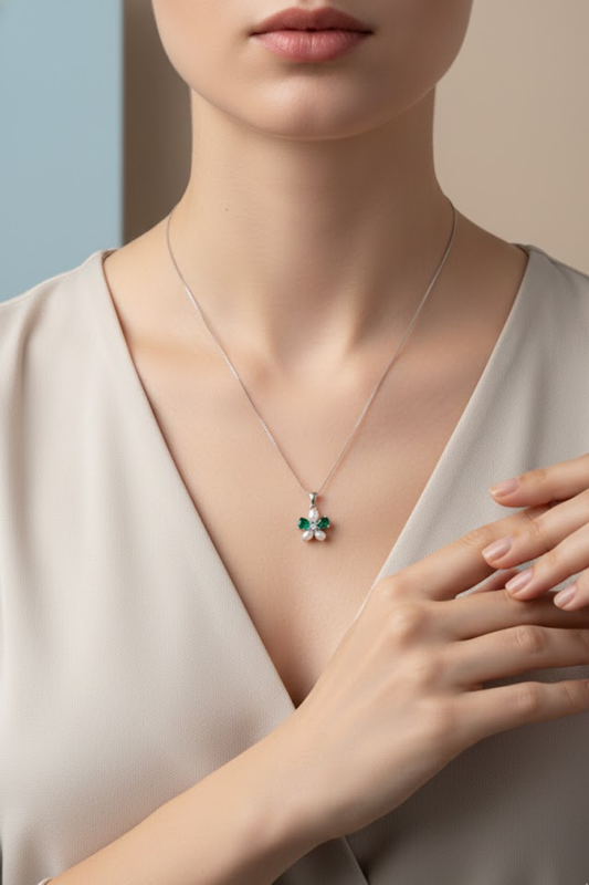Silver Emerald Green & Pearl Flower Necklace | 925 Sterling Silver