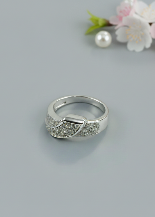 Sparkling Pavé Crossover Statement Ring | Sterling Silver